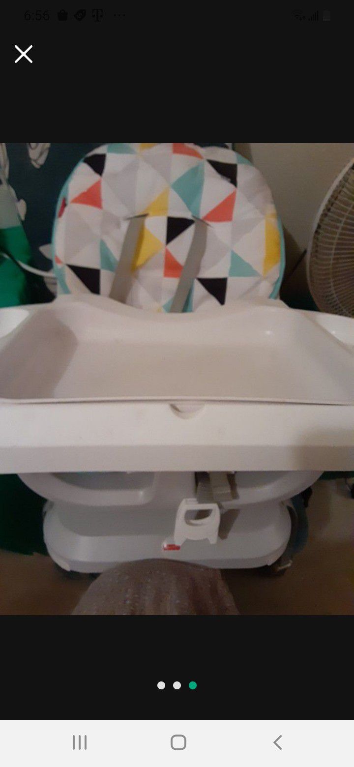 Baby Seat For Dinner Table $20.00 (Serious Buyers) Cwash Only First Come First Served