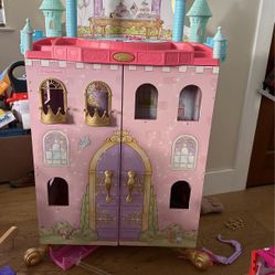 Kid Kraft Doll House