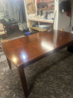Dining room table