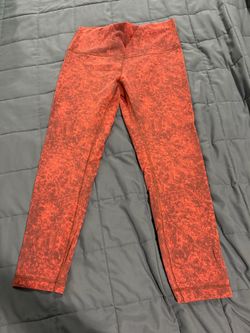 Women’s lululemon burnt orange Align leggings sz 8  Super cute orange pattern/color in good condition