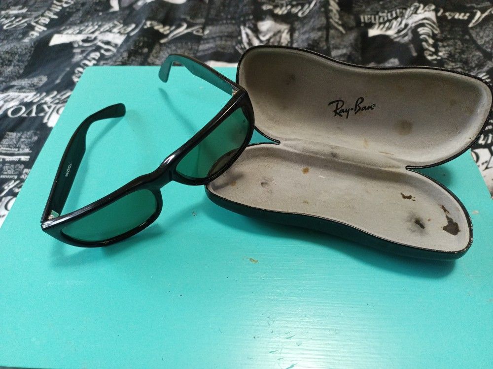 Ray-Ban Sunglasses