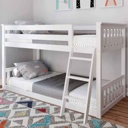 Max & Lily Twin Bunk Bed