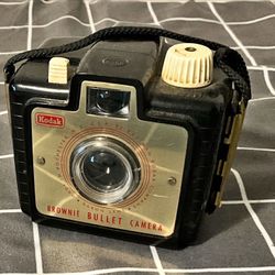 Kodak - Brownie - Bullet Camera