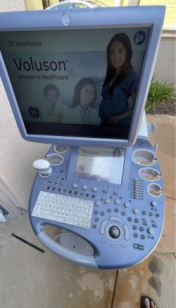 GE Voluson E6 with Probe and HD Live Excellent Condition