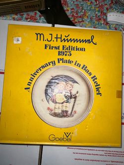 Hummel. First edition 1975. Anniversary plate. Excellent $50.