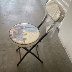 New  collapsible Chair