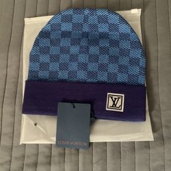 LV beanie (Louis Vuitton)