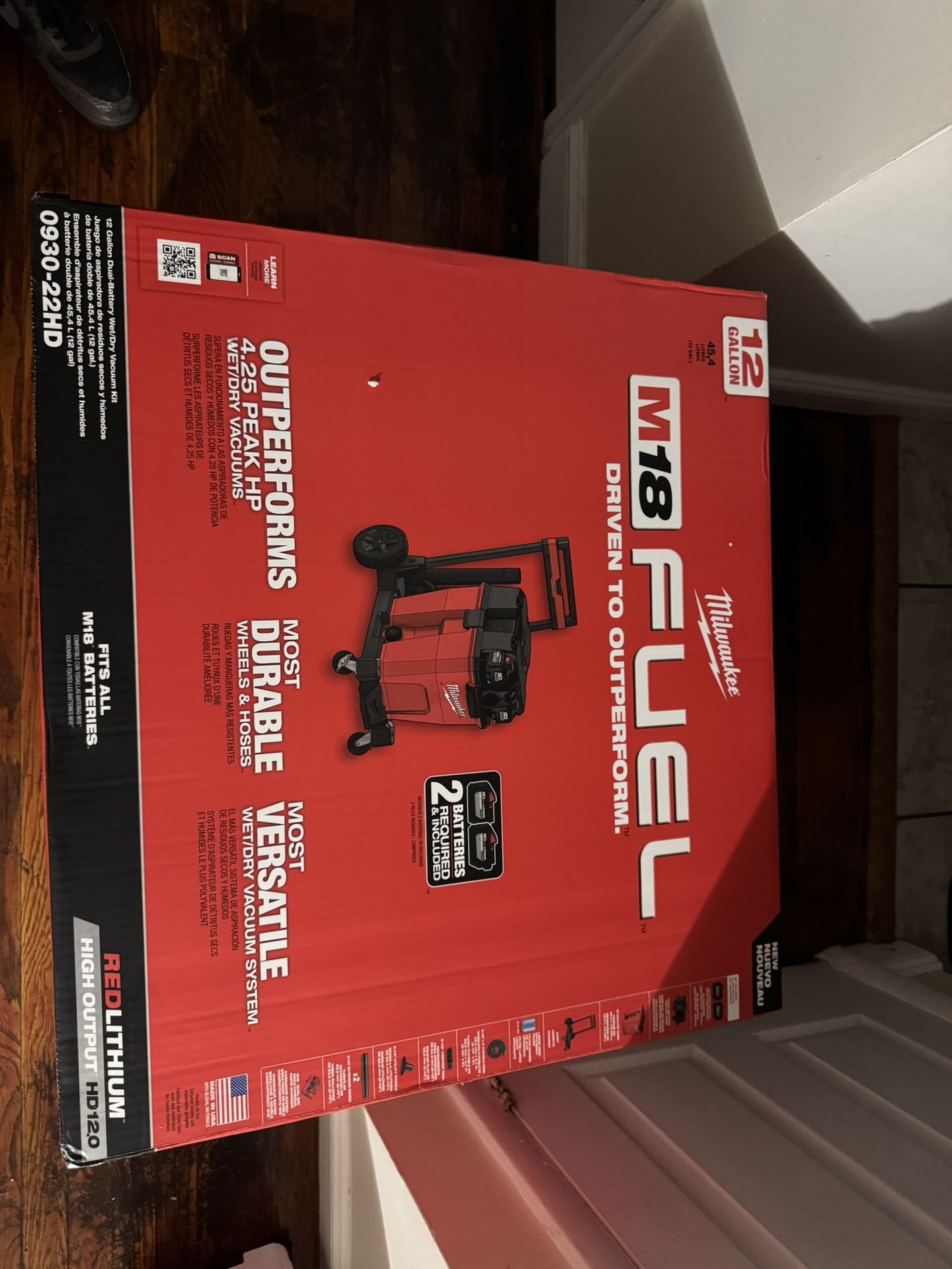 Milwaukee M18 FUEL Vacuum Kit 12 Gallon 36V Wet/Dry