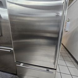 36" SUB ZERO BUILT IN BOTTOM FREEZER STAINLESS STEEL 