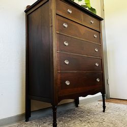 👀 Stunning Vintage/Antique 1920s Hepplewhite Federal Revival Dresser! Delivery Available! 🪴