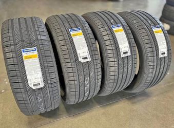 Set of 4 Goodyear Eagle Touring Tires 285/45R22 $910