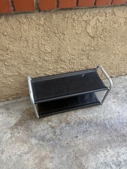 24” shoe rack