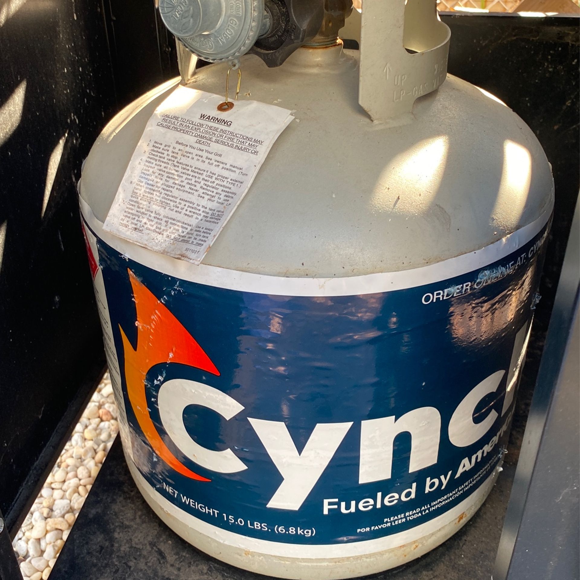 Used Gas Grill (includes Propane Tank) for Sale in Philadelphia, PA