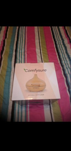 ComfySure 300ml Essential Oil Diffuser - Aromatherapy Ultrasonic Cool Mist Humidifier - Elegant Wood Design With LED Lights - Timers and Auto Shut Off