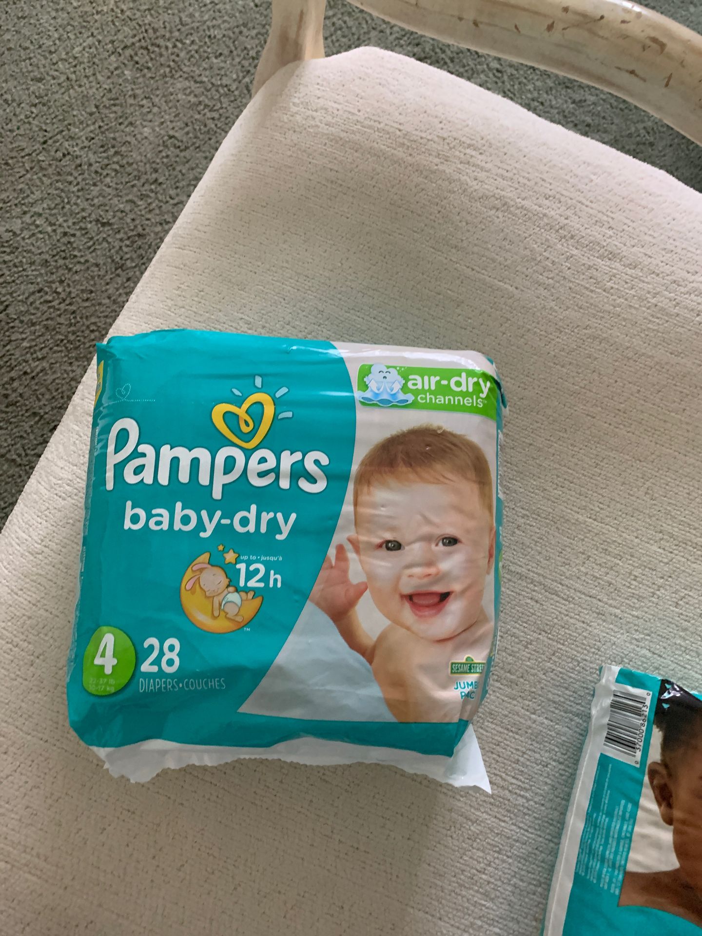 Pampers size 4
