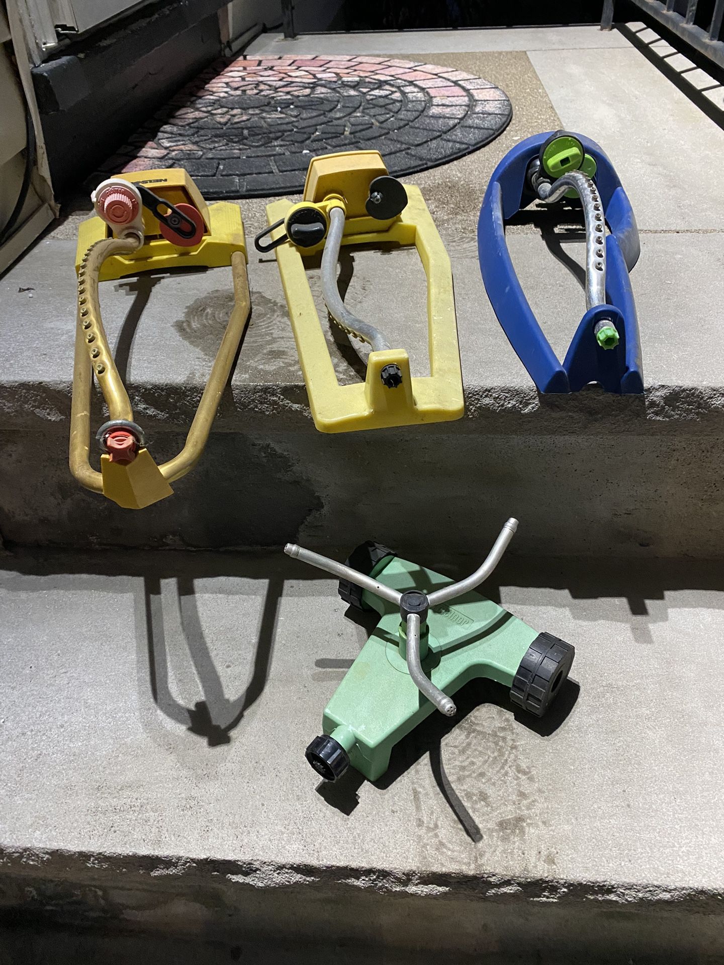 Set Of 4 Gardening Sprinklers  ( Bundle ) 