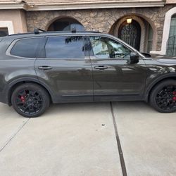2021 Kia Telluride EX Model Blackout Edition Private Party