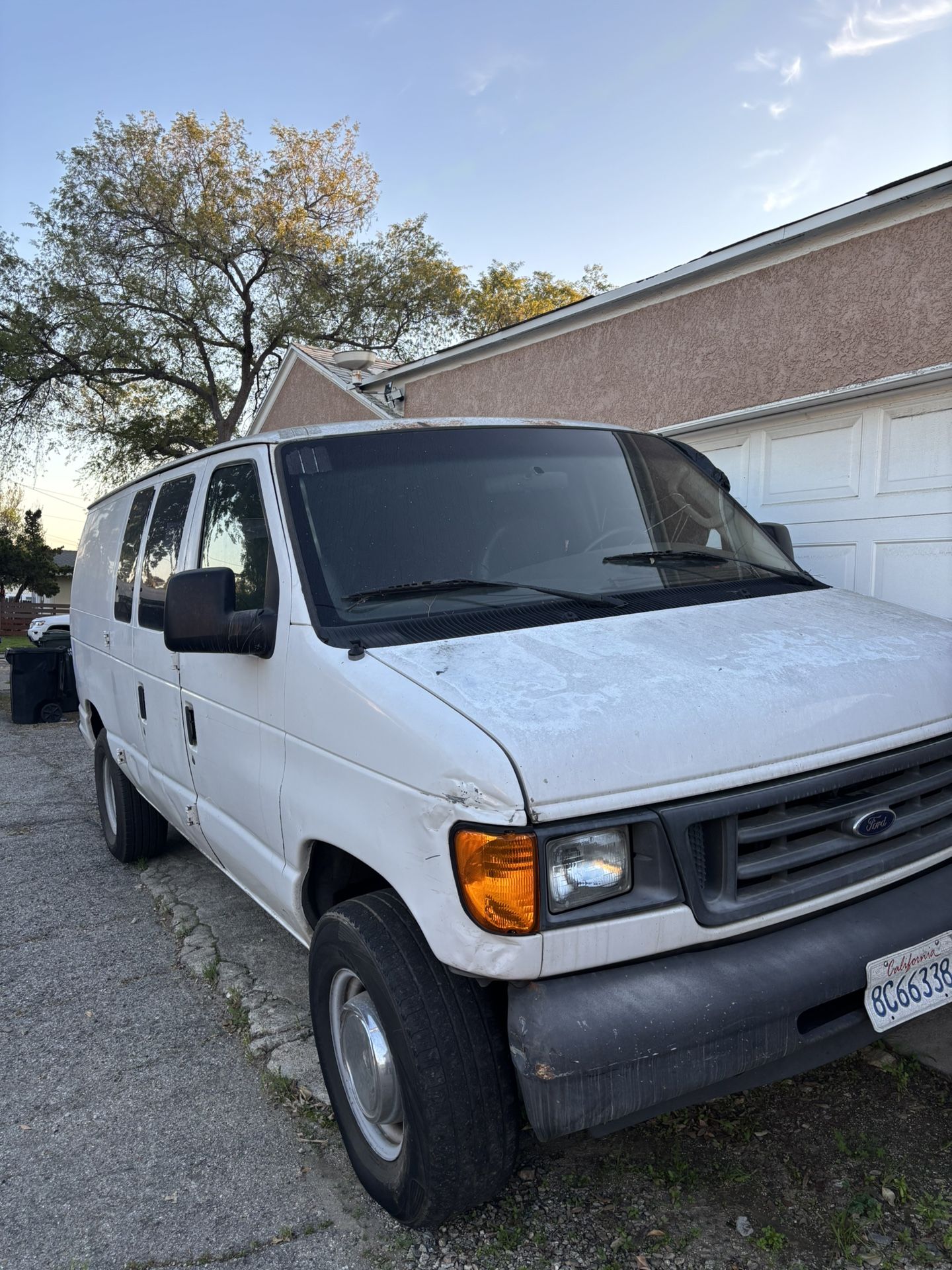 2004 Ford Econoline