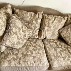 Sofa/loveseat/chaise