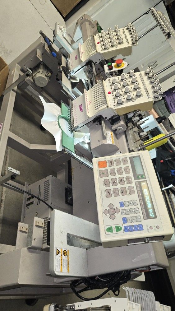 Swf 2Head 12 Needle Embroidery Machine