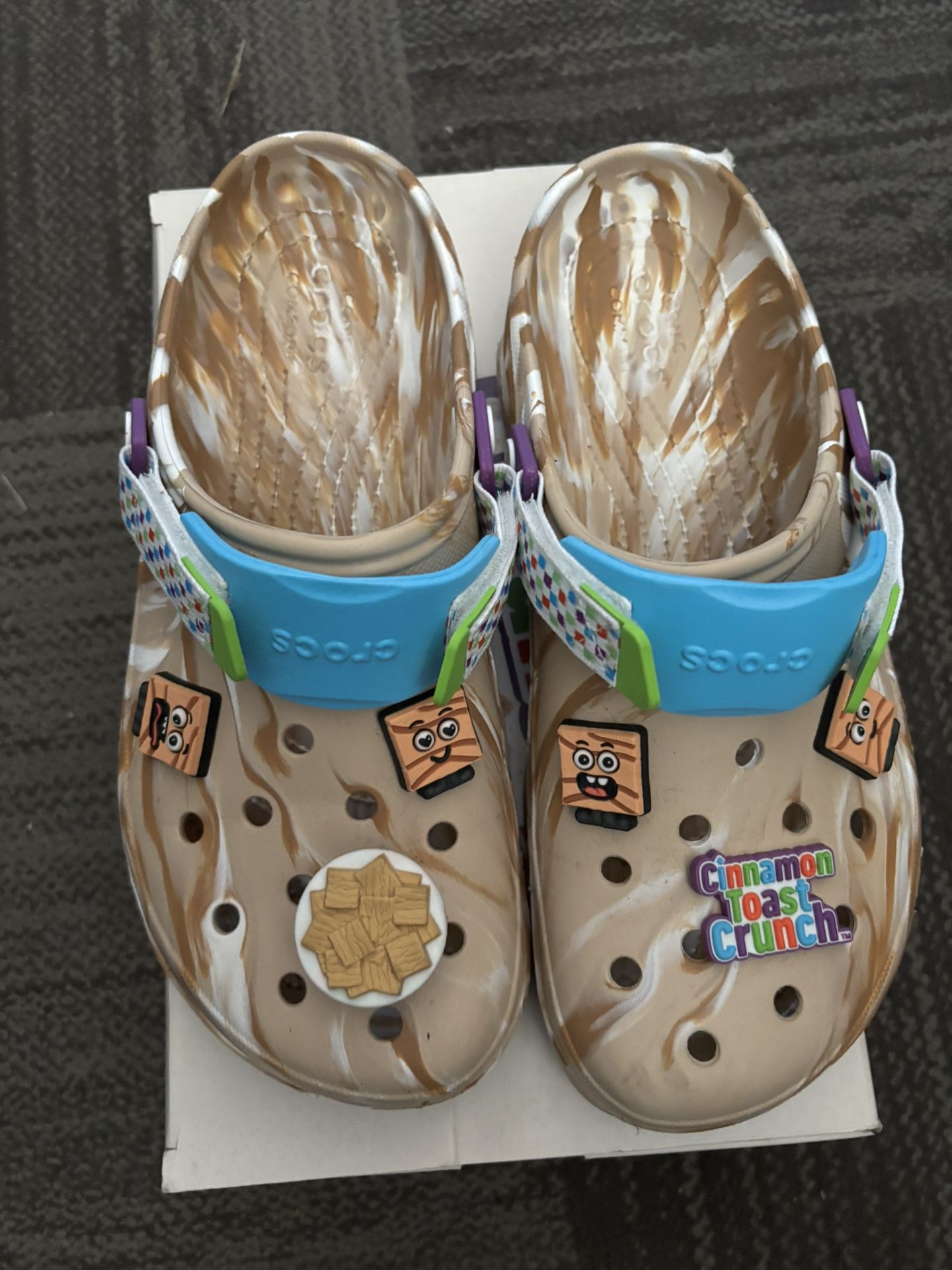 Crocs 