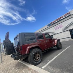 Jeep Wheels tires suspensions Installations. XJ TJ JK JL JT 