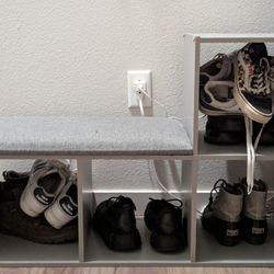 Cube shoe storage with a bench 