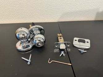 14 total doorknobs- please see description and pictures. Not sold separately
