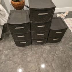 Drawers/ Dressers/shelves 