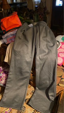 Under armor youth size 14