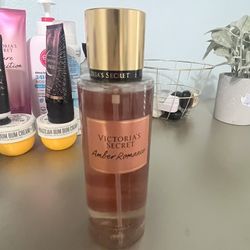 victoria’s secret amber romance perfume 