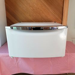 Laundry Pedestal & Storage