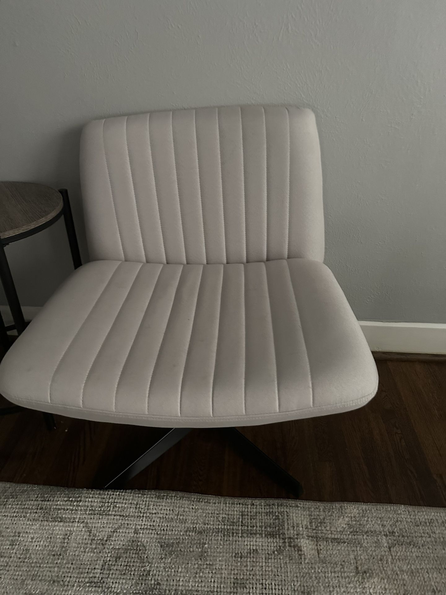 Criss Cross Swivel Desk Chair Very Comfortable