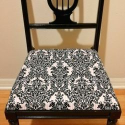 Bland and Pink Patterned Wooden Chair 