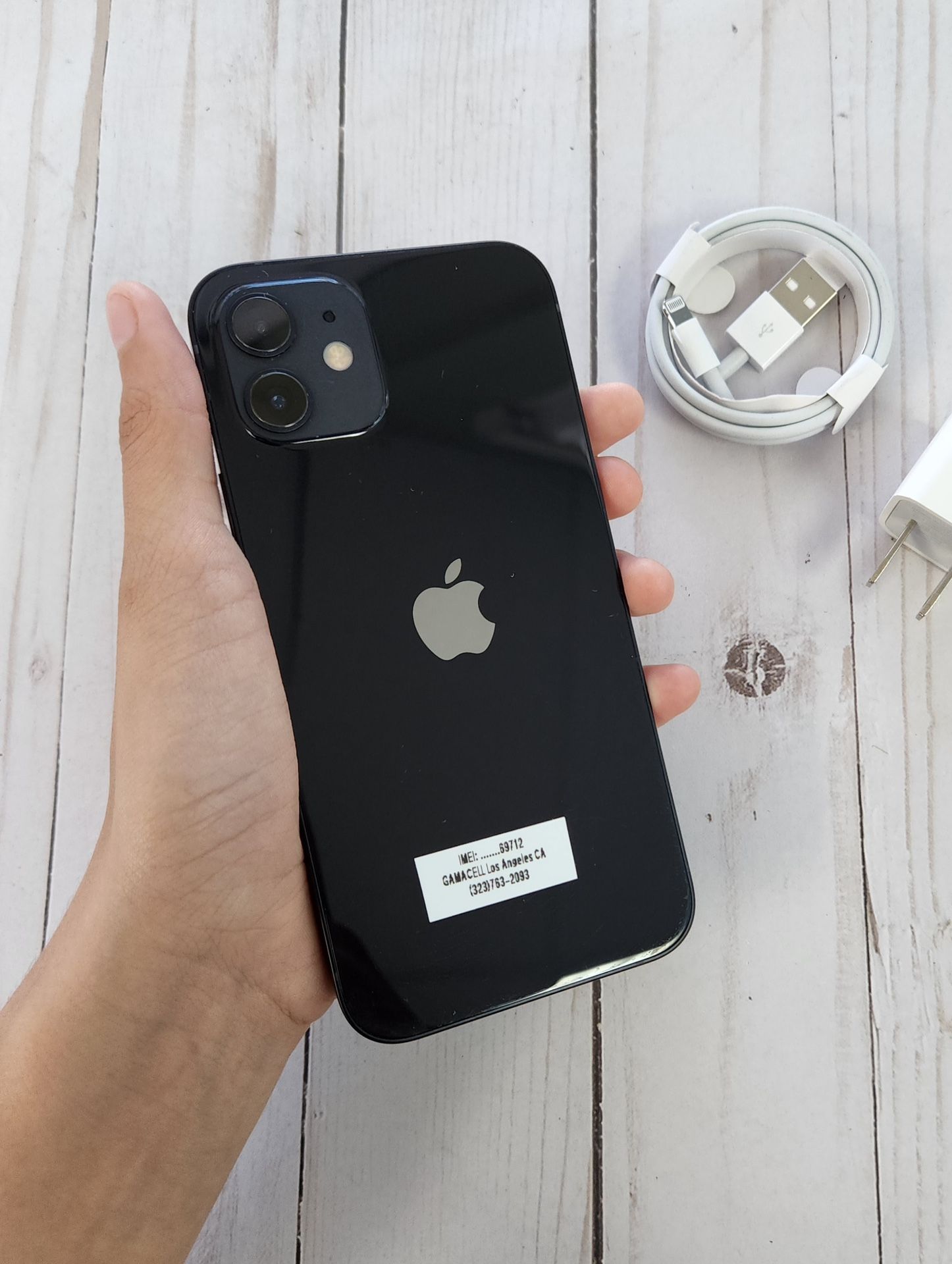 iPhone 12 (Unlocked)