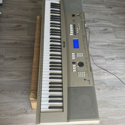 Yamaha YPG-235 76-Key Portable Grand Piano Keyboard