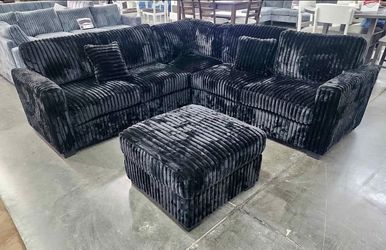 BRAND NEW 4PCS SECTIONAL SOFA SET WITH OTTOMAN AND ACCENT PILLOW INCLUDED $549