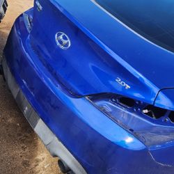 2011 Hyundai Genesis ••PARTS ONLY••