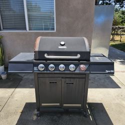 BBQ Grill With Propane