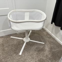 Halo Innovations Bassinest Swivel Sleeper - ESSENTIA Series, Nautical Net