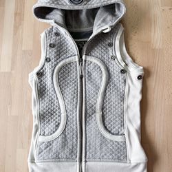 Lululemon Scuba Vest Sz 2 Special Edition Herringbone Gray Hooded Womens RARE Top