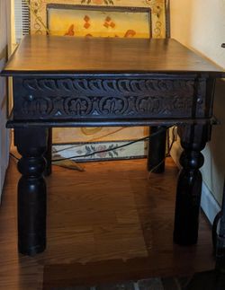 Cherry wood side table - excellent condition