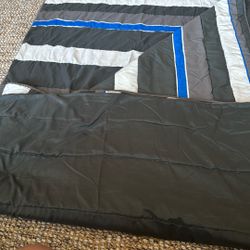 Twin Teen Pottery, Barn, Gray Blue, And Cream Comforter