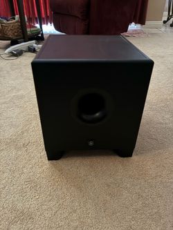 Yamaha HS8S subwoofer