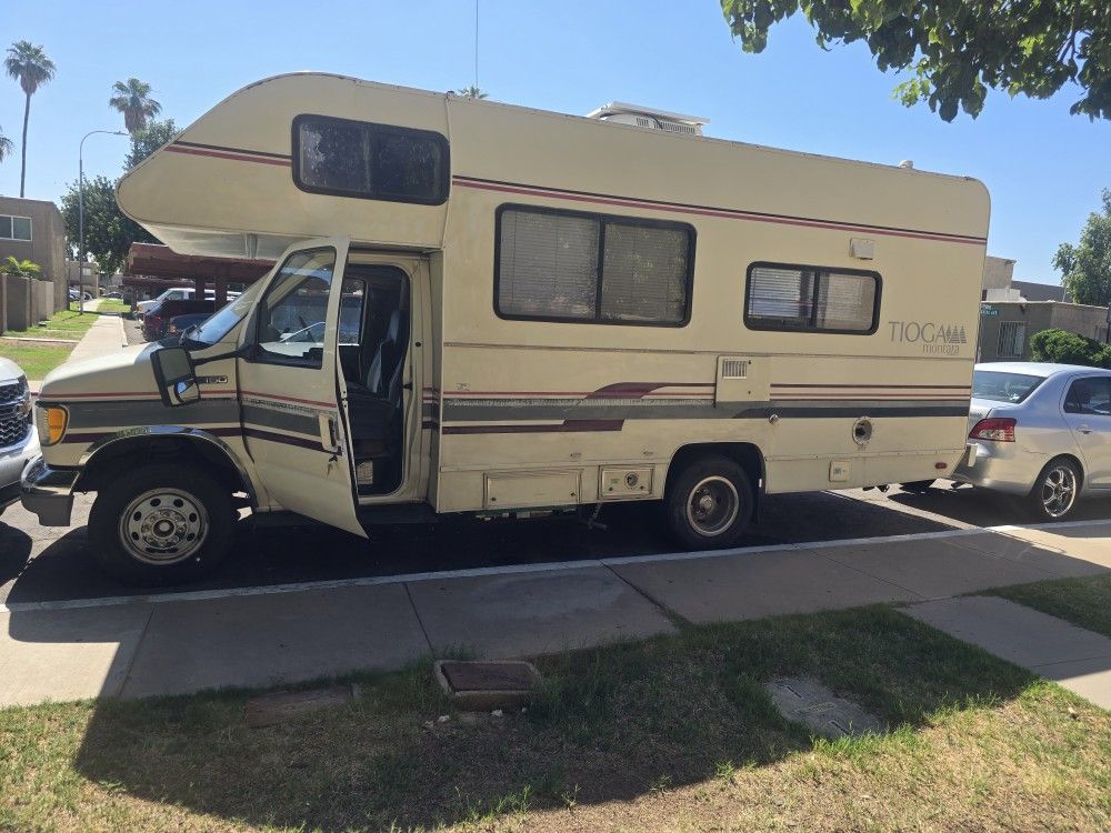 1993 Motor Home , Ford 350 / Tioga Built In Genarator /air Conditioning