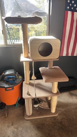 Free Cat Tree