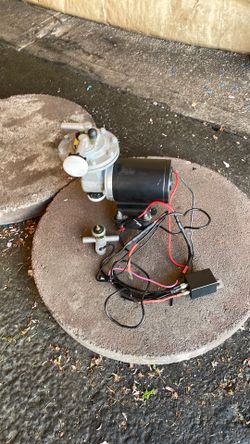 Electric vacuum pump