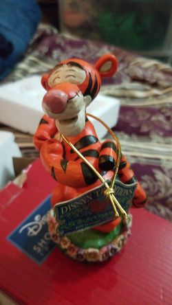 Disney showcase Figurine tigger