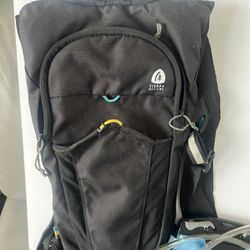 Sierra Designs Flagstaff 2.0L Hydration Backpack Black 17x10”