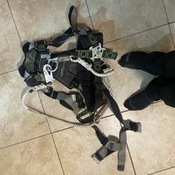 Mint gel Harness OSHA Approved 